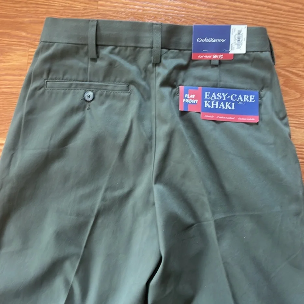 NWT Croft & Barrow Flat Front Easy-Care Khakis Olive Green Size 30 x 32